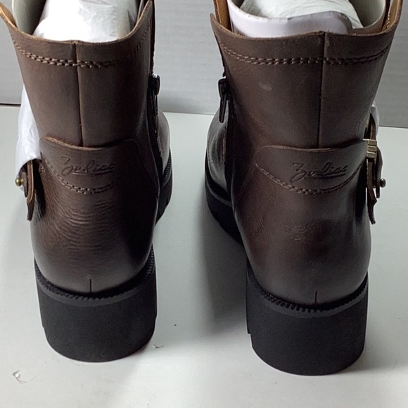 Zodiac Miller Bootie - Picture 8 of 10